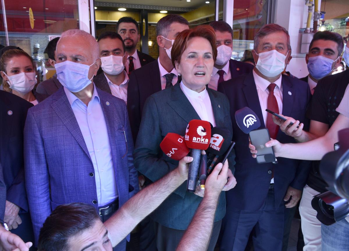 İYİ Parti Genel Başkanı Akşener, Gümüşhane de esnaf ziyaretinde konuştu Açıklaması